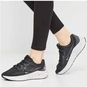 Nike Zoom Winflo 8 Shield Running Trainers Sneakers Shoes Size‎ 7 Women's